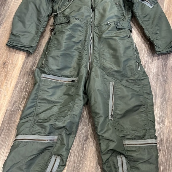 Military green coverall flying suit by John Ownbey co
Size Medium long - Picture 4 of 11